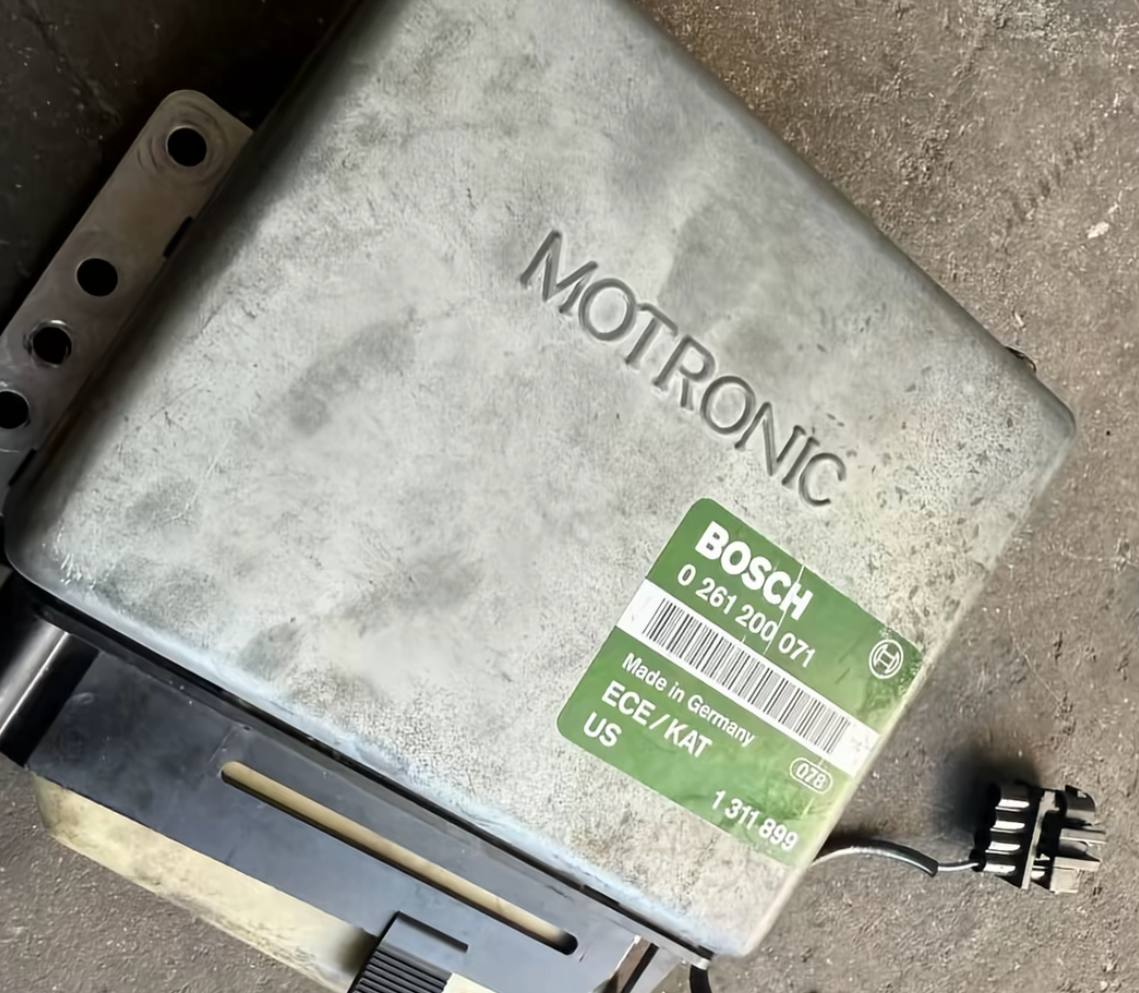 BMW M3 E30 S14 Engine - Image 2