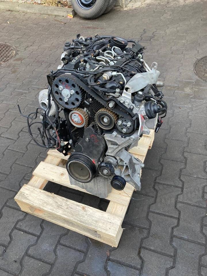 Audi Q5 2.0TDi CGLB Engine - Image 11