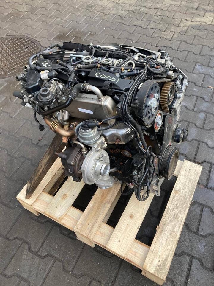 Audi Q5 2.0TDi CGLB Engine - Image 8