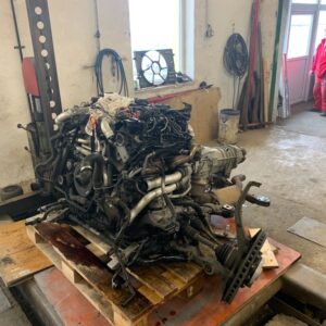 Audi Q7 CCFA 4.2L Engine